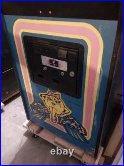 Ms PAC-MAN ARCADE Game MACHINE Original game machine from 1981 Ms PAC-MAN ARCADE Game MACHINE Original game machine from 1981