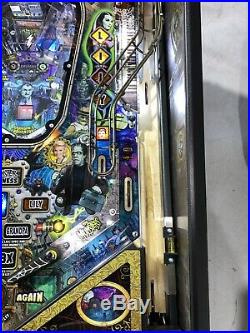 Munsters Limited Edition Pinball Machine #110 Of 600 Free Shipping Stern
