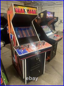 NBA JAM ARCADE MACHINE by MIDWAY 1993 (Excellent)