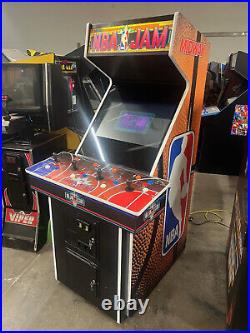 NBA JAM ARCADE MACHINE by MIDWAY 1998 (Excellent Condition)