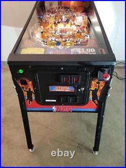 NBA by Stern COIN-OP Pinball Machine