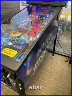 NEW! STERN 2013 Star Trek Pro Edition Pinball Machine