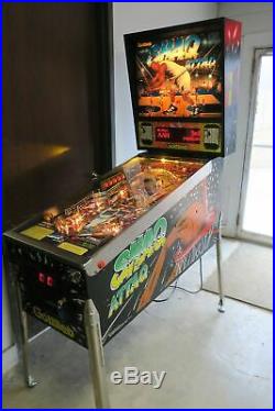 Nice Shopped Gottlieb Shaq Attack Commercial Coin Operated Pinball Machine