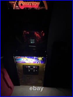 OMEGA RACE ARCADE MACHINE by MIDWAY 1981 -RARE and in good working condition