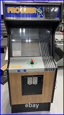 Original Classic Restored 1981 Frogger Sega Arcade Game