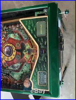 Owned By Slash Guns And Roses Official JJP Wizard of Oz Pinball #991 Machine GNR