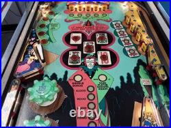 Pat Hand Pinball Machine by Williams