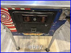 Pinball Machine 1989 Williams Earthshaker