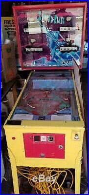Pinball Machine Stratolite pinball machine