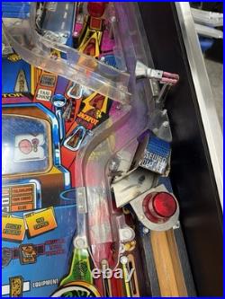 Pinball Machine Who Dunnit Bally 1995