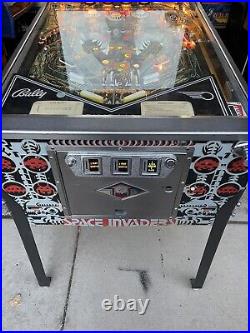 Pinball machine 1980 Bally Space Invaders? , Wow