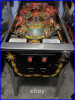 Pinball machine 1987 Williams Big Guns