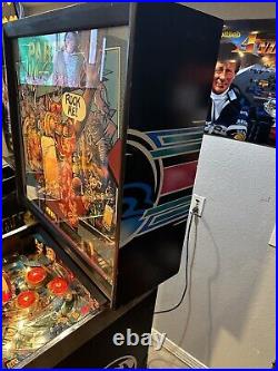 Pinball machine 1987 bally midway party animal, RARE