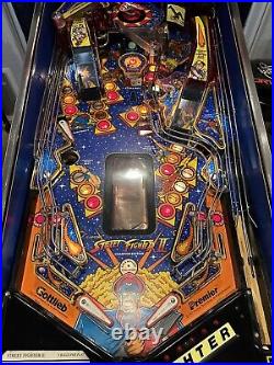 Pinball machine 1993 Gottlieb Street Fighter, Nice