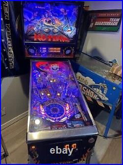 Pinball machine 1995 Williams No Fear