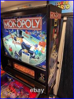 Pinball machine 2001 Stern Monopoly, Clean