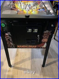 Pinball machine 2021 Stern Mandalorian Premium Pinball Machine