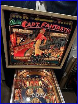 Pinball machine Bally Capt, Fantastic, WOW
