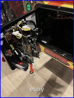 Pinball machine Dead Pool Limited Edition, Mods Wow