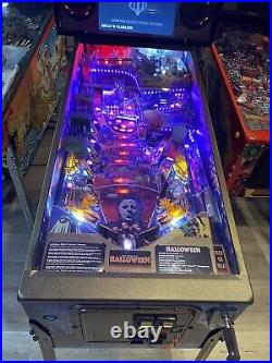 Pinball machine Spooky Halloween Collectors Edition, Proto Type! Extremely Rare