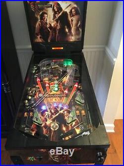 Pre-Owned ZIZZLE Pirates of the Caribbean Dead Mans Chest Pinball Machine