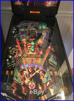 Pre-Owned ZIZZLE Pirates of the Caribbean Dead Mans Chest Pinball Machine