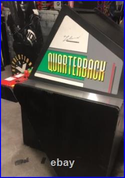 QUARTERBACK ARCADE MACHINE by LELAND 1987 (Excellent Condition) RARE
