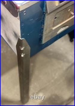 RARE VINTAGE Gottlieb's Pro Pool Pinball Machine POWERS ON