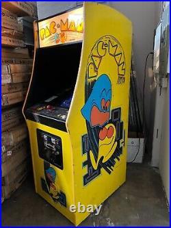 RARE Vintage 1980 PAC-MAN ARCADE MACHINE by MIDWAY Good Working Condition