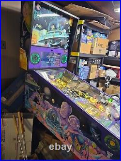 RICK AND MORTY Spooky Blood Suckers Limited Edition Pinball Machine w Mods #708