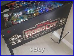 ROBOCOP Pinball Machine by Data East
