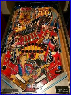 ROCK ENCORE pinball machine by Gottlieb, c. 1985RARE 1/1875 madevery good cond