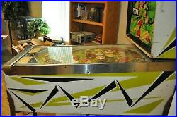 Rare 1967 BEATLES / BOOTLES BEAT TIME PINBALL MACHINE Great for Man Cave