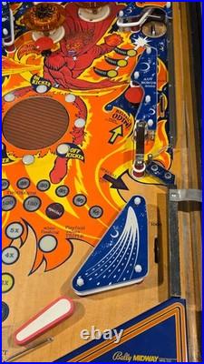 Refurbished Fireball Classic Pinball Machine (Bally) 1985