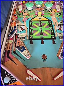 Refurbished Gulfstream Pinball Machine (Williams) 1973