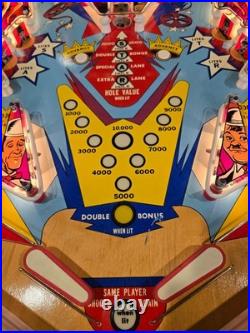 Refurbished Hollywood Pinball Machine (Chicago Coin) 1976 Refurbished Hollywood Pinball Machine (Chicago Coin) 1976