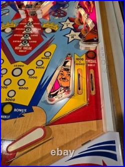 Refurbished Hollywood Pinball Machine (Chicago Coin) 1976 Refurbished Hollywood Pinball Machine (Chicago Coin) 1976