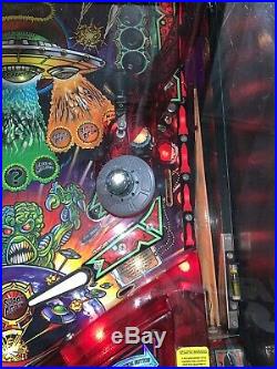 Revenge From Mars Pinball Machine by Bally Pinball 2000 Free shipping