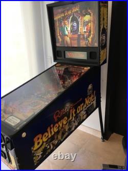 Ripleys Believe It or Not Pinball Machine Stern Used Collector's Item