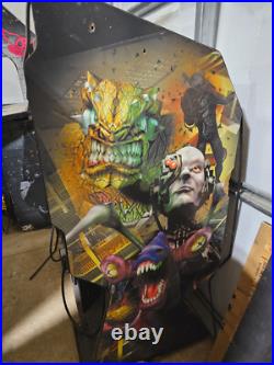 STAR TREK VOYAGER DELUXE ARCADE MACHINE by TEAM PLAY 2002