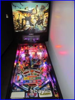 STARSHIP TROOPERS PINBALL MACHINE by SEGA 1997 (Excellent Condition) RARE