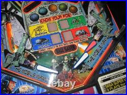 STARSHIP TROOPERS PINBALL MACHINE by SEGA 1997 (Excellent Condition) RARE