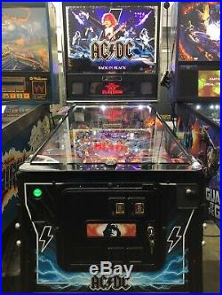 STERN AC/DC Back In Black LE PINBALL MACHINE! 286/300