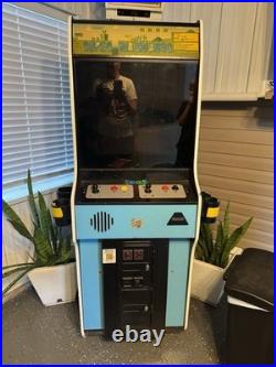SUPER MARIO BROS NINTENDO VS ARCADE MACHINE by NINTENDO 1987 (Excellent) RARE SUPER MARIO BROS NINTENDO VS ARCADE MACHINE by NINTENDO 1987 (Excellent) RARE