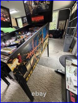 Sega Starship Troopers Pinball Machine 1997- Rare 3 lower flippers & Mechs