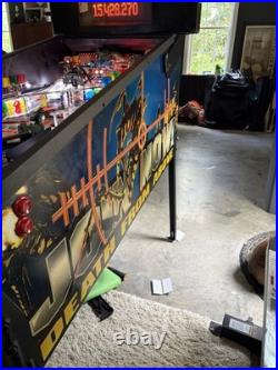 Sega Starship Troopers Pinball Machine 1997- Rare 3 lower flippers & Mechs