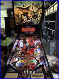 Sega Starship Troopers Pinball Machine 1997- Rare 3 lower flippers & Mechs