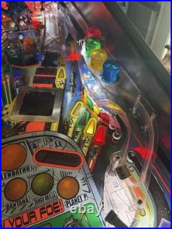 Sega Starship Troopers Pinball Machine 1997- Rare 3 lower flippers & Mechs