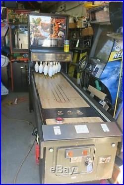 Sharp Williams Strike Master Commercial Coin Operated Machine