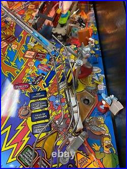 Simpsons Pinball Machine